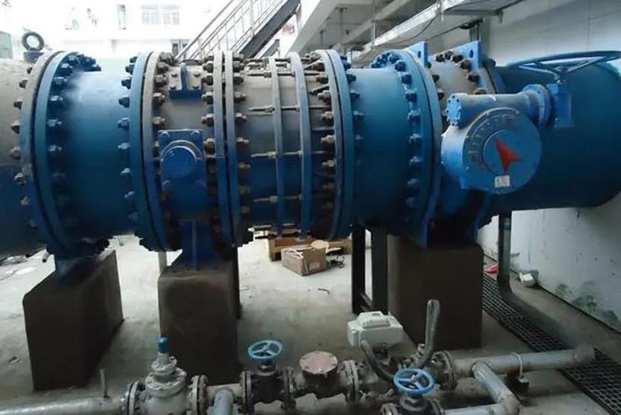 dn150雙法蘭可拆式傳力接頭安裝現(xiàn)場